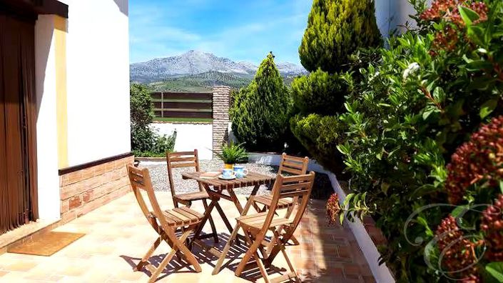 Image No.23-2 Bed Property for sale