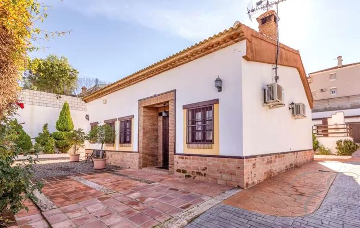 Image No.30-2 Bed Property for sale