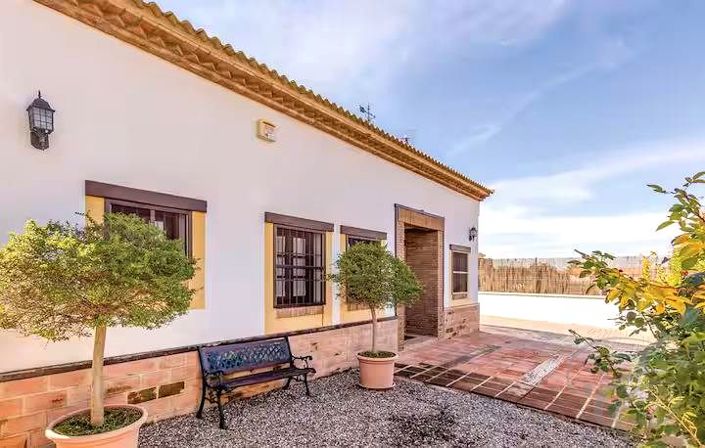 Image No.32-2 Bed Property for sale