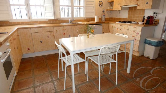 Image No.5-4 Bed Property for sale