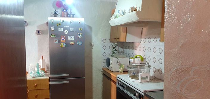 Image No.6-3 Bed Property for sale