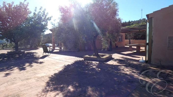 Image No.17-3 Bed Property for sale