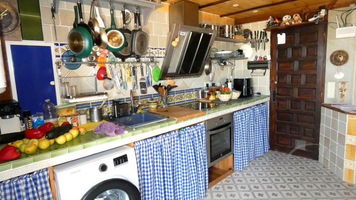 Image No.4-3 Bed Property for sale