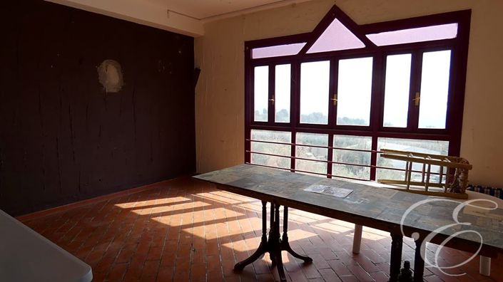 Image No.12-4 Bed Property for sale