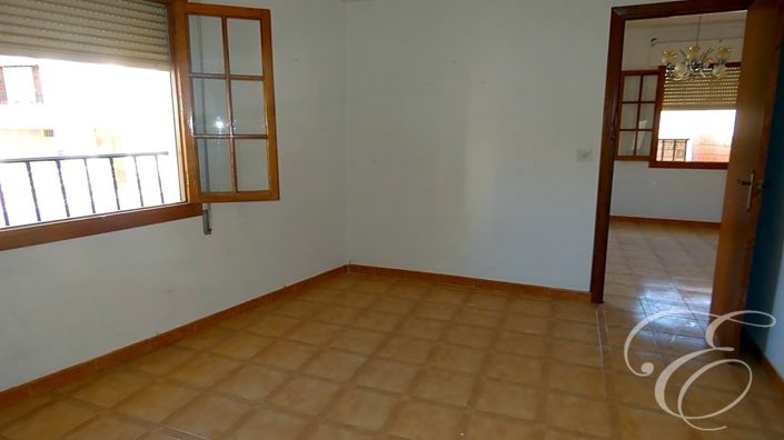 Image No.9-4 Bed Property for sale