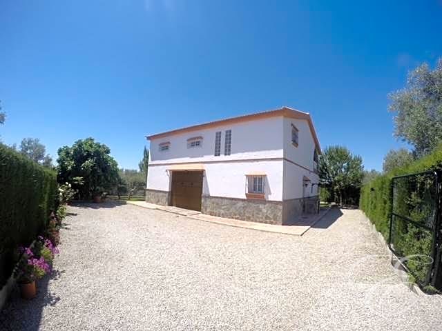 Image No.2-4 Bed Property for sale