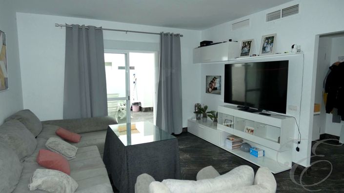 Image No.4-4 Bed Property for sale