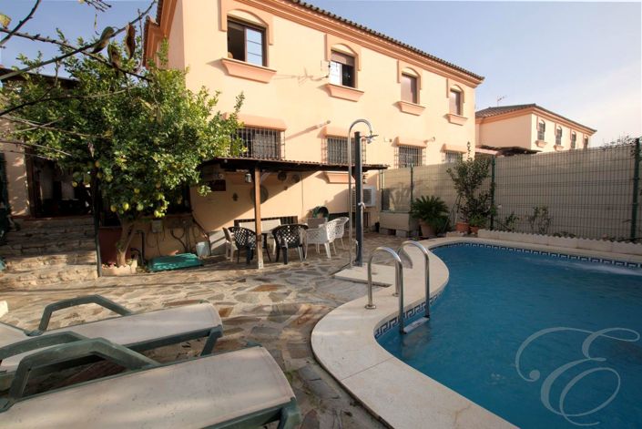 Image No.1-3 Bed Property for sale