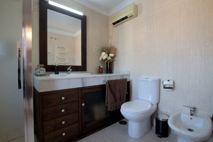 Image No.14-3 Bed Property for sale