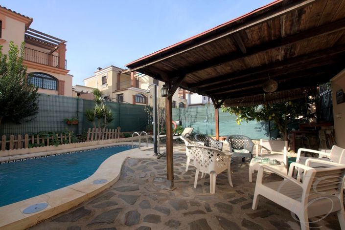 Image No.23-3 Bed Property for sale