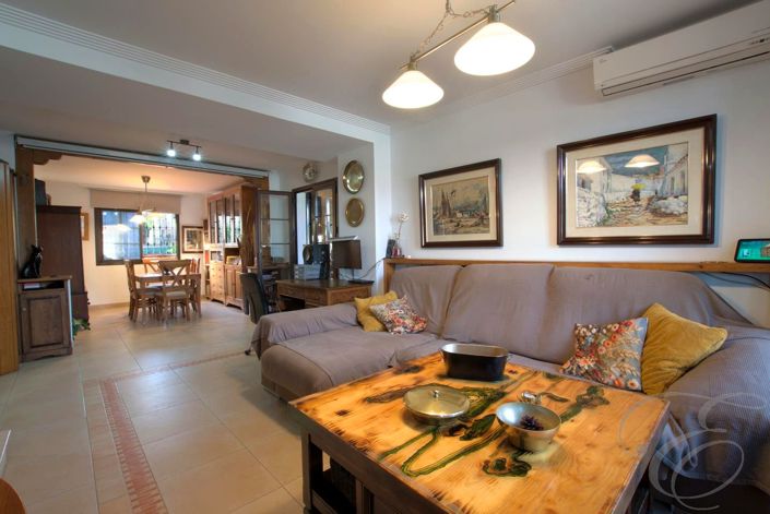 Image No.3-3 Bed Property for sale