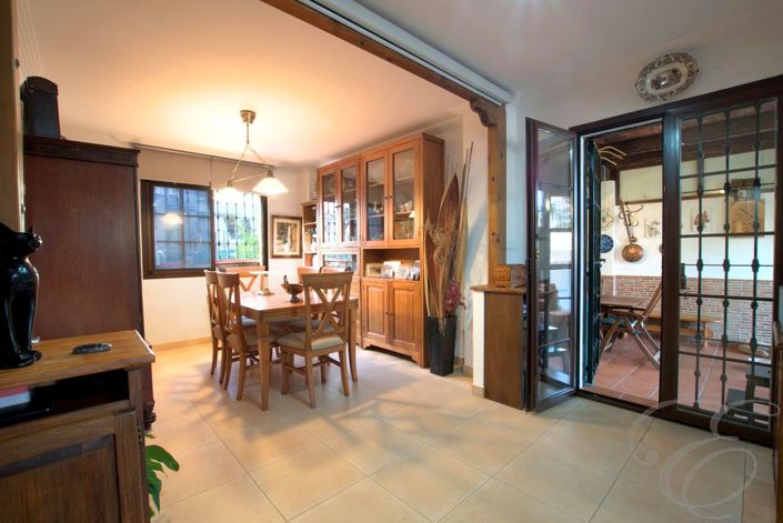 Image No.5-3 Bed Property for sale