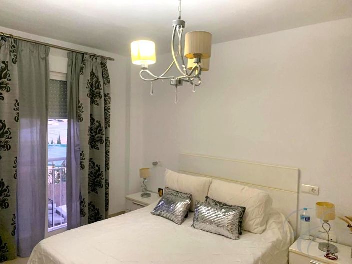 Image No.12-3 Bed Property for sale