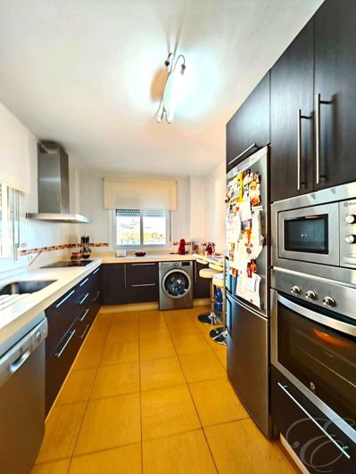 Image No.7-3 Bed Property for sale