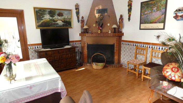 Image No.5-3 Bed Property for sale