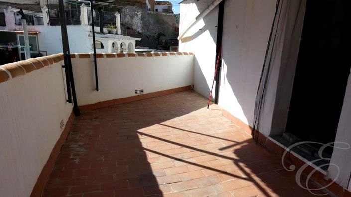 Image No.11-5 Bed Property for sale