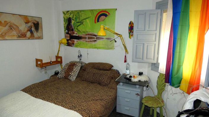 Image No.7-5 Bed Property for sale