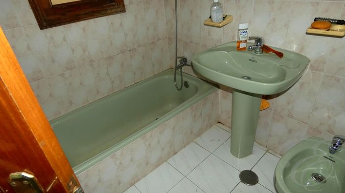 Image No.9-4 Bed Property for sale