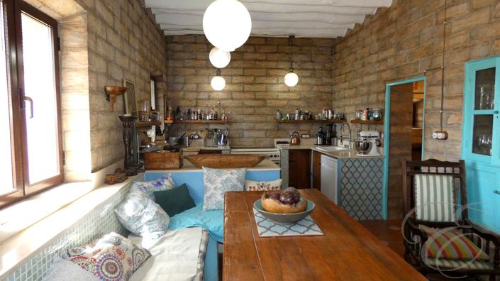 Image No.11-6 Bed Property for sale