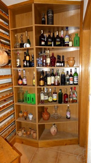 Image No.15-4 Bed Property for sale