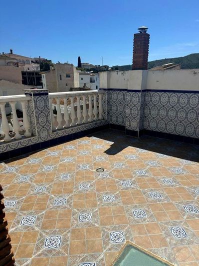 Image No.1-2 Bed Property for sale