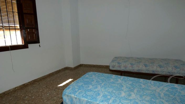 Image No.9-3 Bed Property for sale