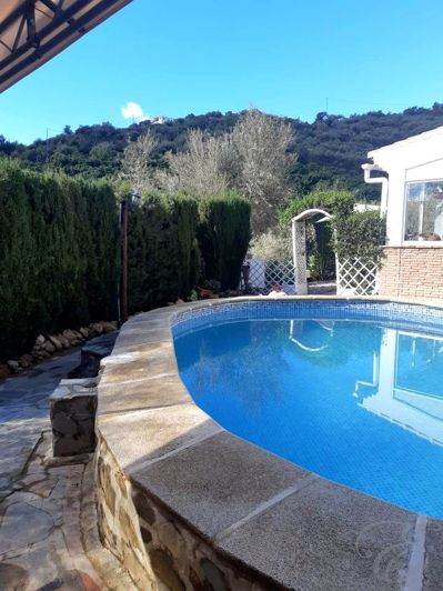 Image No.16-4 Bed Property for sale