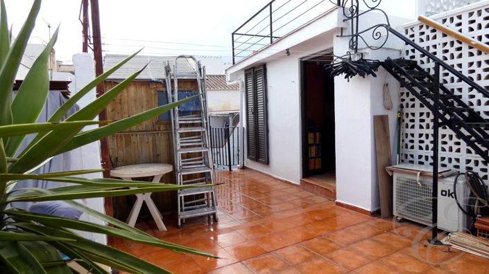 Image No.3-4 Bed Property for sale