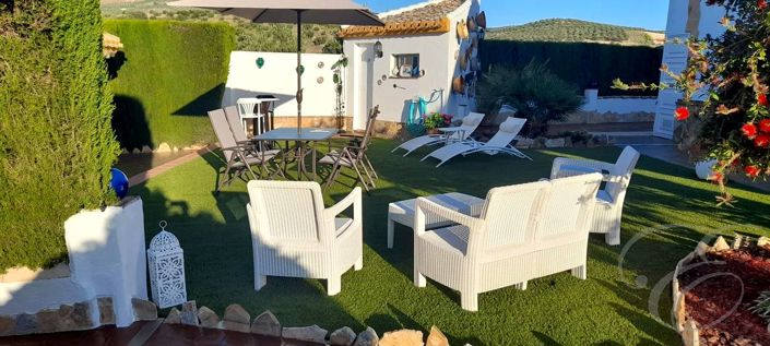 Image No.15-3 Bed Property for sale