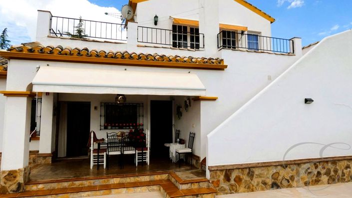 Image No.20-3 Bed Property for sale