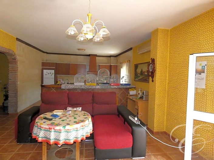 Image No.3-3 Bed Property for sale