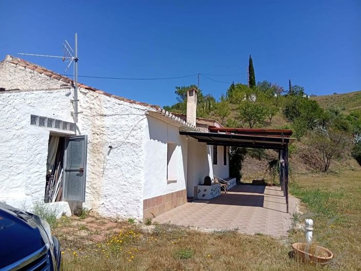 Image No.9-2 Bed Property for sale