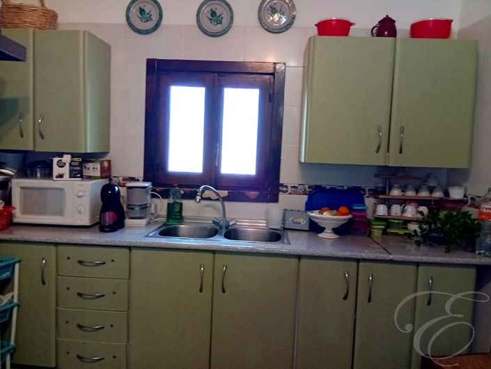 Image No.3-3 Bed Property for sale