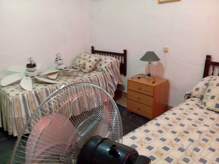 Image No.5-3 Bed Property for sale