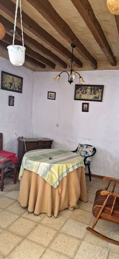 Image No.11-9 Bed Property for sale