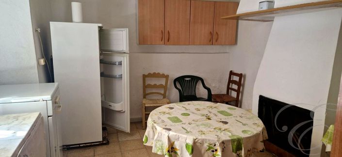 Image No.6-9 Bed Property for sale