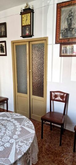 Image No.7-9 Bed Property for sale