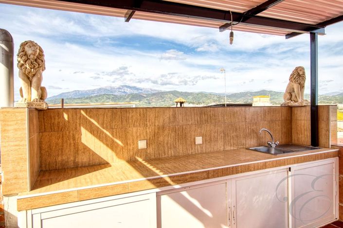 Image No.18-2 Bed Property for sale