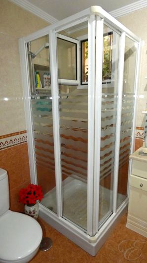 Image No.9-2 Bed Property for sale