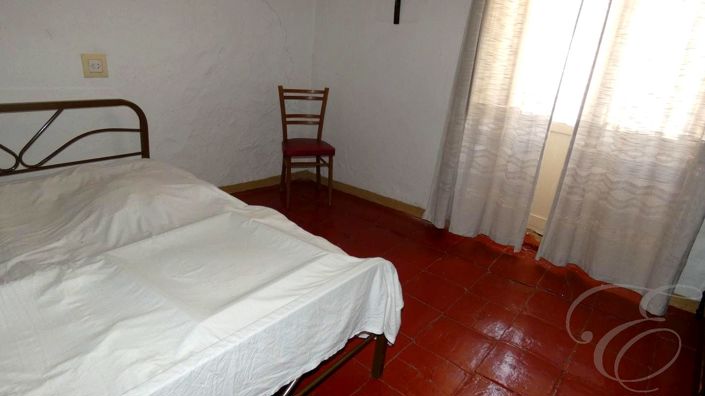 Image No.10-5 Bed Property for sale