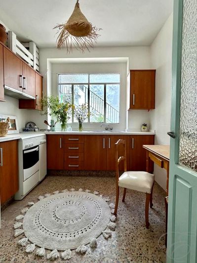 Image No.8-5 Bed Property for sale