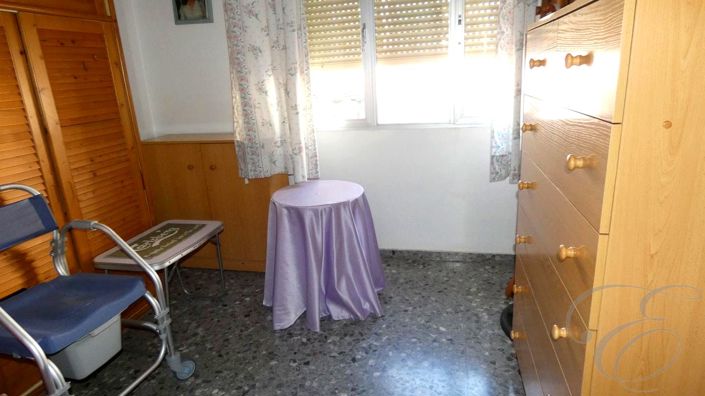 Image No.13-6 Bed Property for sale