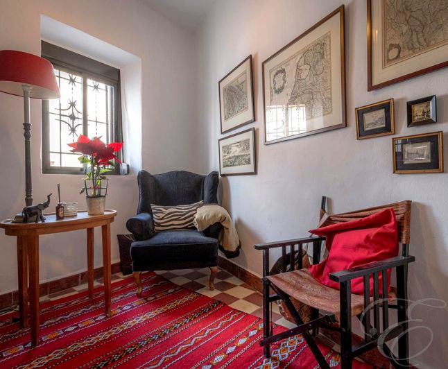 Image No.14-3 Bed Property for sale