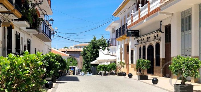 Image No.22-3 Bed Property for sale