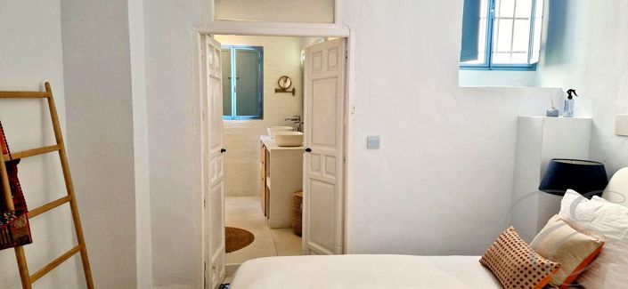 Image No.6-3 Bed Property for sale