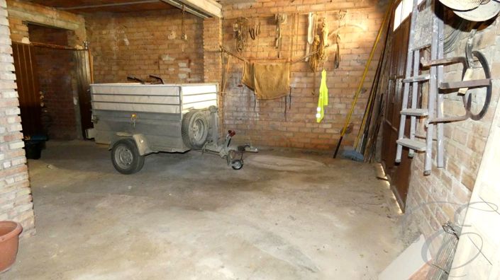 Image No.11-3 Bed Property for sale