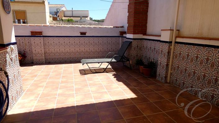 Image No.14-3 Bed Property for sale