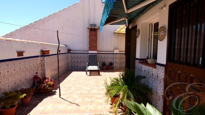 Image No.15-3 Bed Property for sale