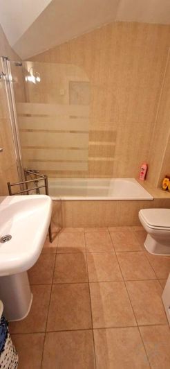 Image No.9-2 Bed Property for sale