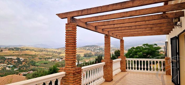 Image No.22-4 Bed Property for sale